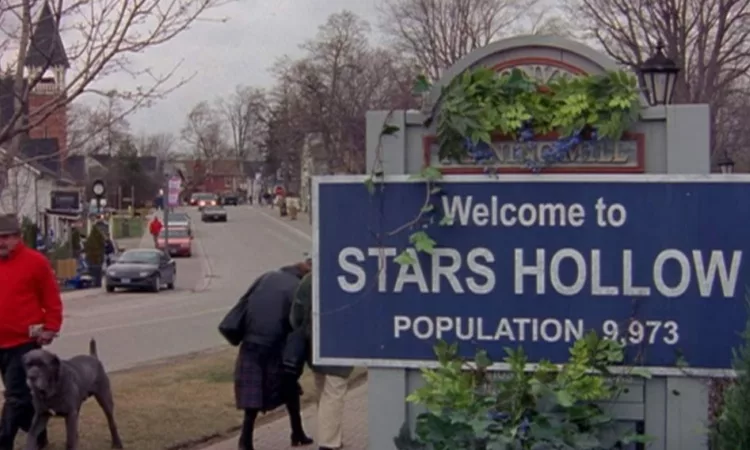 Gilmore Girls Stars Hollow Main Street Unionville